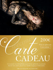 Grossesse : Carte-cadeau pour une séance photo à Châteaudun avec Aurélie Coquan Photographe